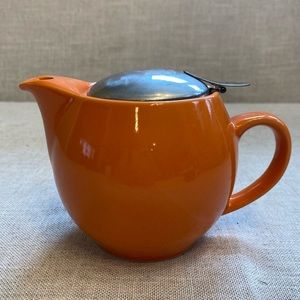 Zero ceramic teapot made in Japan, orange.